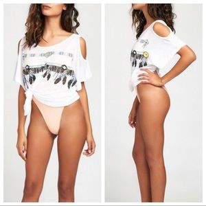 $FINAL$ [S] Wildfox Louise Feather Tee